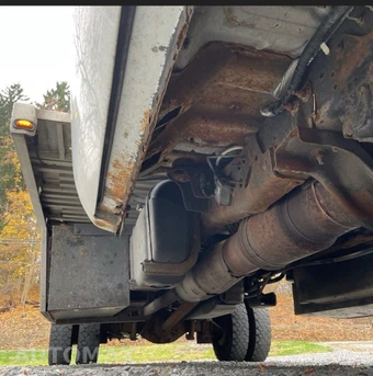 2016 Ford Super Duty F-550 Cab Chassis XL Regular Cab DRW - miniatura 24