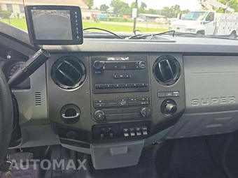 2016 Ford Super Duty F-550 Cab Chassis XL Regular Cab DRW - miniatura 7