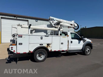 2016 Ford Super Duty F-550 Cab Chassis XL Regular Cab DRW - miniatura 12