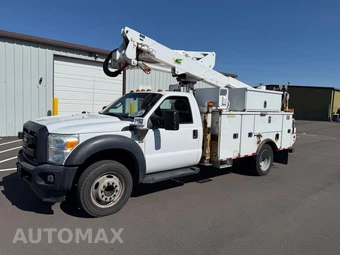2016 Ford Super Duty F-550 Cab Chassis XL Regular Cab DRW - miniatura 8