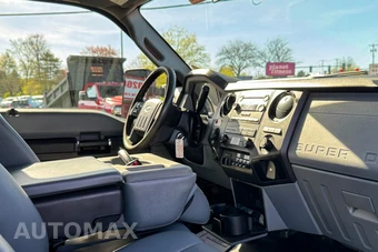 2016 Ford Super Duty F-550 Cab Chassis XL Regular Cab DRW - miniatura 21