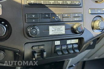 2016 Ford Super Duty F-550 Cab Chassis XL Regular Cab DRW - miniatura 36