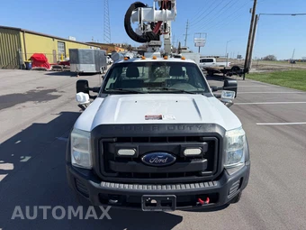 2016 Ford Super Duty F-550 Cab Chassis XL Regular Cab DRW - miniatura 12