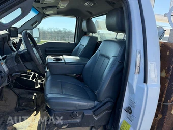 2016 Ford Super Duty F-550 Cab Chassis XL Regular Cab DRW - miniatura 21