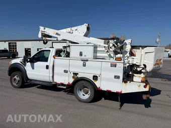 2016 Ford Super Duty F-550 Cab Chassis XL Regular Cab DRW - miniatura 4