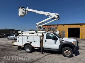 2016 Ford Super Duty F-550 Cab Chassis XL Regular Cab DRW - miniatura 5