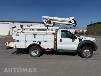 2016 Ford Super Duty F-550 Cab Chassis XL Regular Cab DRW - miniatura 8