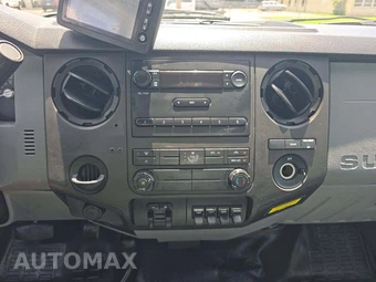 2016 Ford Super Duty F-550 Cab Chassis XL Regular Cab DRW - miniatura 10