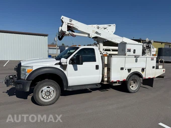 2016 Ford Super Duty F-550 Cab Chassis XL Regular Cab DRW - miniatura 2
