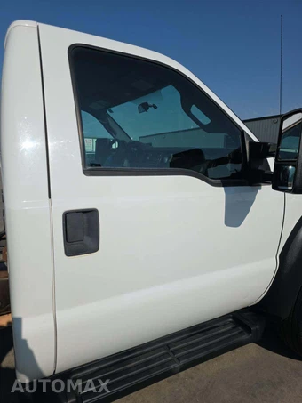 2016 Ford Super Duty F-550 Cab Chassis XL Regular Cab DRW - miniatura 21