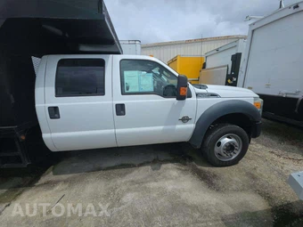 2016 Ford Super Duty F-550 Cab Chassis XLT Crew Cab DRW - miniatura 4