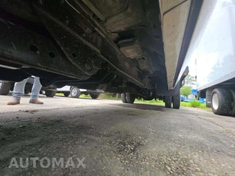 2016 Ford Super Duty F-550 Cab Chassis XLT Crew Cab DRW - miniatura 7