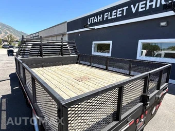 2016 Ford Super Duty F-550 Cab Chassis XLT Crew Cab DRW - miniatura 14