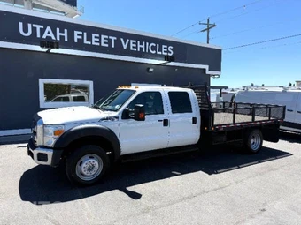 2016 Ford Super Duty F-550 Cab Chassis XLT Crew Cab DRW - miniatura 2