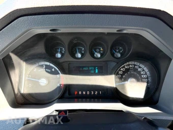 2016 Ford Super Duty F-550 Cab Chassis XLT Crew Cab DRW - miniatura 22