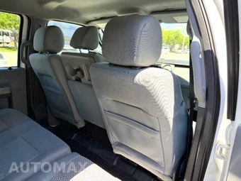 2016 Ford Super Duty F-550 Cab Chassis XLT Crew Cab DRW - miniatura 28