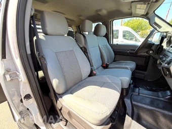 2016 Ford Super Duty F-550 Cab Chassis XLT Crew Cab DRW - miniatura 33
