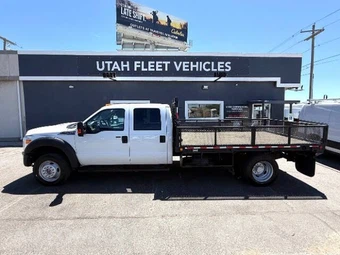 2016 Ford Super Duty F-550 Cab Chassis XLT Crew Cab DRW - miniatura 7