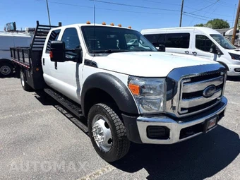 2016 Ford Super Duty F-550 Cab Chassis XLT Crew Cab DRW - miniatura 8