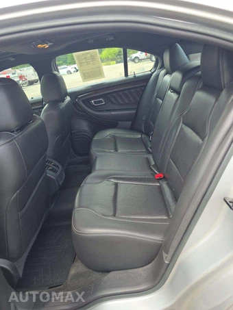 2016 Ford Taurus Limited – miniatura 10