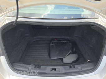 2016 Ford Taurus Limited – miniatura 11
