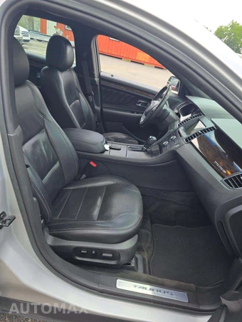 2016 Ford Taurus Limited – miniatura 15