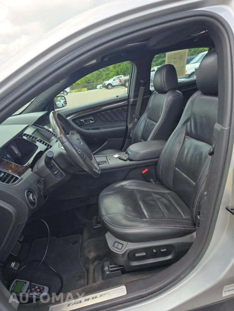 2016 Ford Taurus Limited – miniatura 3