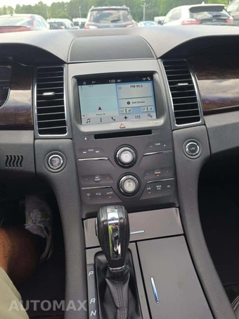 2016 Ford Taurus Limited – miniatura 6