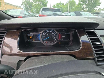 2016 Ford Taurus Limited - miniatura 9
