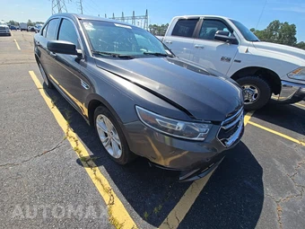 2016 Ford Taurus SE – miniatura 3