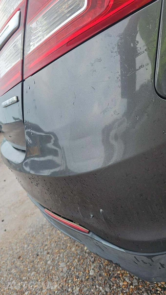 2016 Ford Taurus SE – miniatura 50
