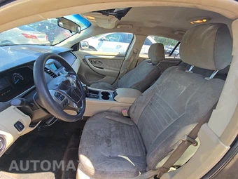 2016 Ford Taurus SE – miniatura 7