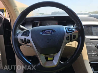 2016 Ford Taurus SEL - miniatura 10
