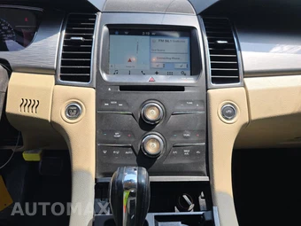 2016 Ford Taurus SEL - miniatura 11