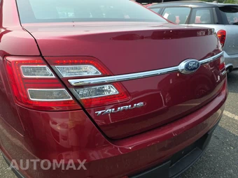 2016 Ford Taurus SEL – miniatura 14
