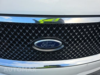 2016 Ford Taurus SHO - miniatura 15