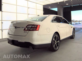 2016 Ford Taurus SHO - miniatura 4