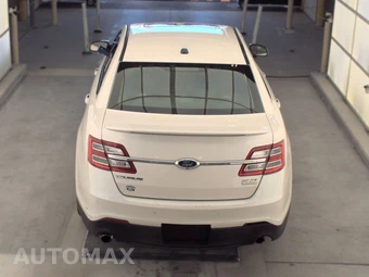 2016 Ford Taurus SHO - miniatura 5