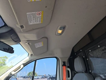 2016 Ford Transit 150 Cargo Van w/RH Sliding Door Low Roof 130.0" WB - miniatura 17