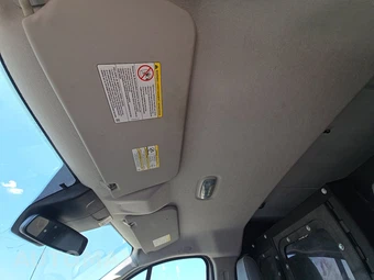 2016 Ford Transit 150 Cargo Van w/RH Sliding Door Low Roof 130.0" WB - miniatura 24