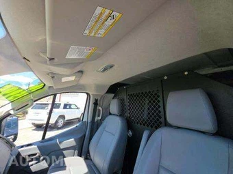 2016 Ford Transit 150 Cargo Van w/RH Swing-Out Doors Low Roof 130.0" WB - miniatura 11