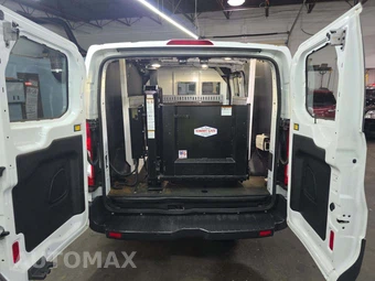 2016 Ford Transit 150 Cargo Van w/RH Swing-Out Doors Low Roof 130.0" WB - miniatura 13
