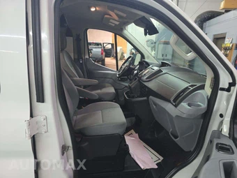 2016 Ford Transit 150 Cargo Van w/RH Swing-Out Doors Low Roof 130.0" WB - miniatura 17