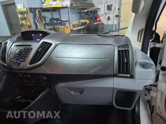 2016 Ford Transit 150 Cargo Van w/RH Swing-Out Doors Low Roof 130.0" WB - miniatura 18