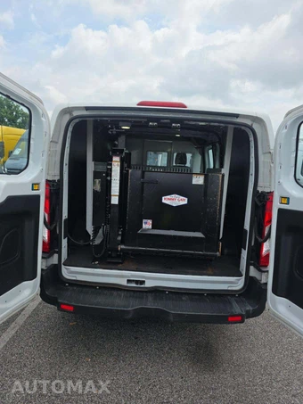 2016 Ford Transit 150 Cargo Van w/RH Swing-Out Doors Low Roof 130.0" WB - miniatura 12