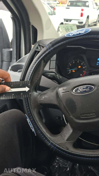 2016 Ford Transit 150 Cargo Van w/RH Swing-Out Doors Low Roof 130.0" WB - miniatura 23