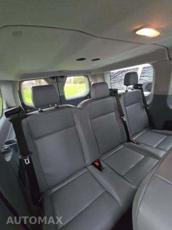 2016 Ford Transit 150 Passenger Wagon XL w/RH Swing-Out Doors Low Roof 130.0" WB - miniatura 14