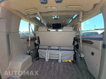 2016 Ford Transit 150 Passenger Wagon XLT w/RH Swing-Out Doors Low Roof 130.0" WB - miniatura 17
