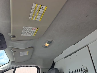 2016 Ford Transit 250 Cargo Van w/RH Sliding Door Low Roof 130.0" WB - miniatura 17