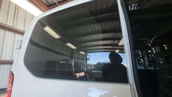 2016 Ford Transit 250 Cargo Van w/RH Swing-Out Doors Low Roof 130.0" WB - miniatura 34